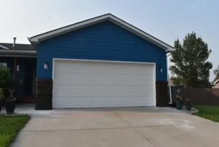 1772110927-Eva Gallant-Kirtbag Mix-Rapid City SD.webp